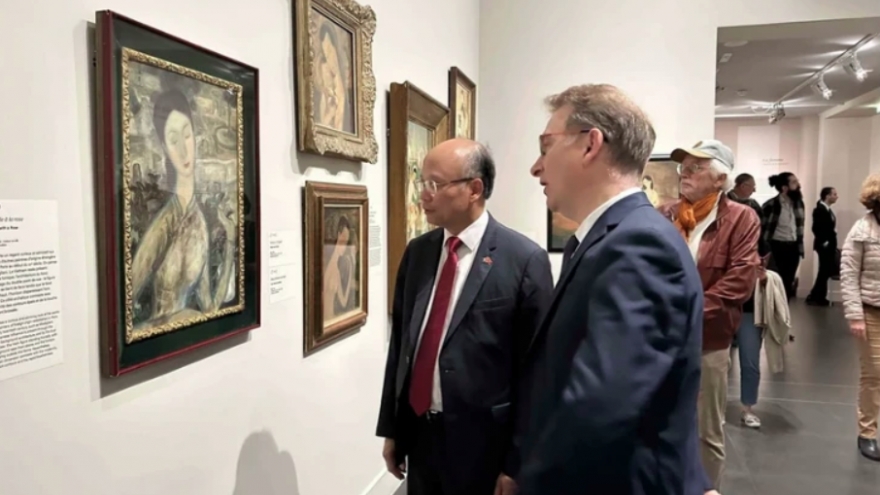 Exhibition brings Vietnamese artists’ paintings closer to French audiences